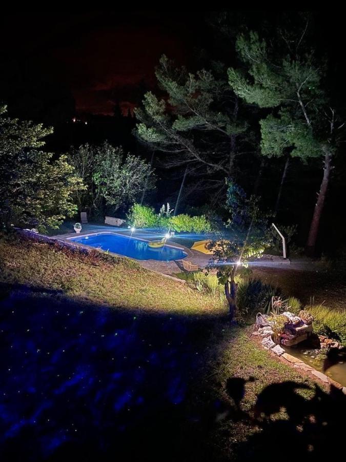 Villa Avec Piscine Au Calme Seillans Exterior foto